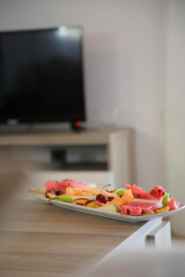 סרנדה Atlantis Apartments מראה חיצוני תמונה