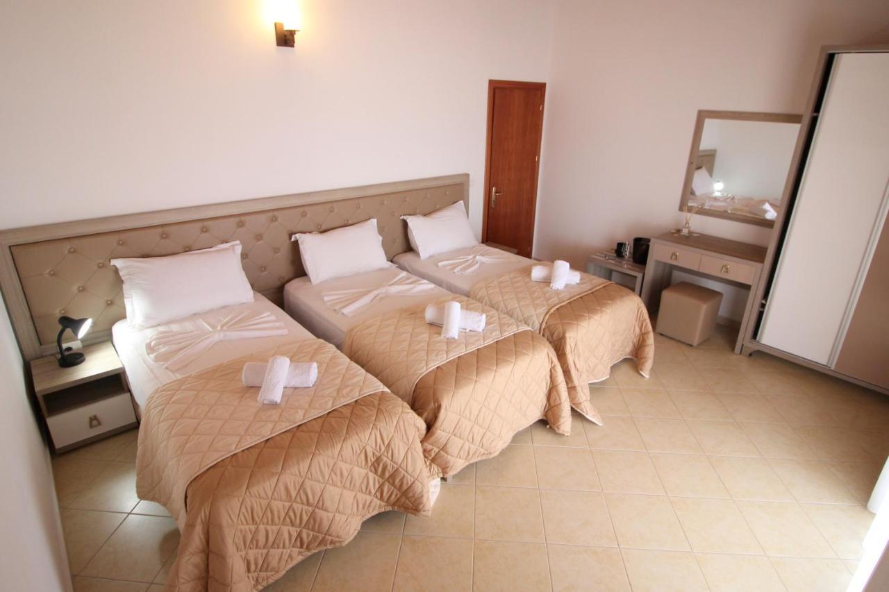 סרנדה Atlantis Apartments מראה חיצוני תמונה