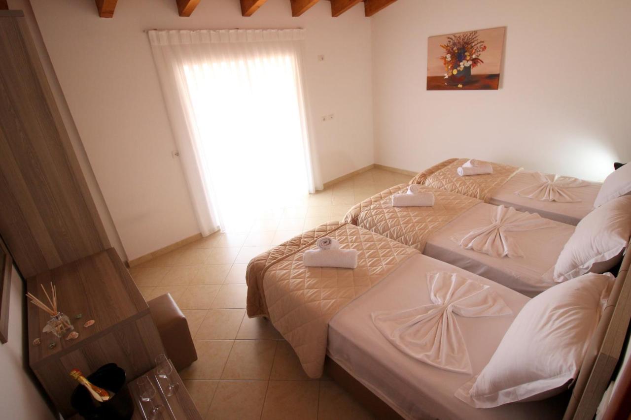 סרנדה Atlantis Apartments מראה חיצוני תמונה