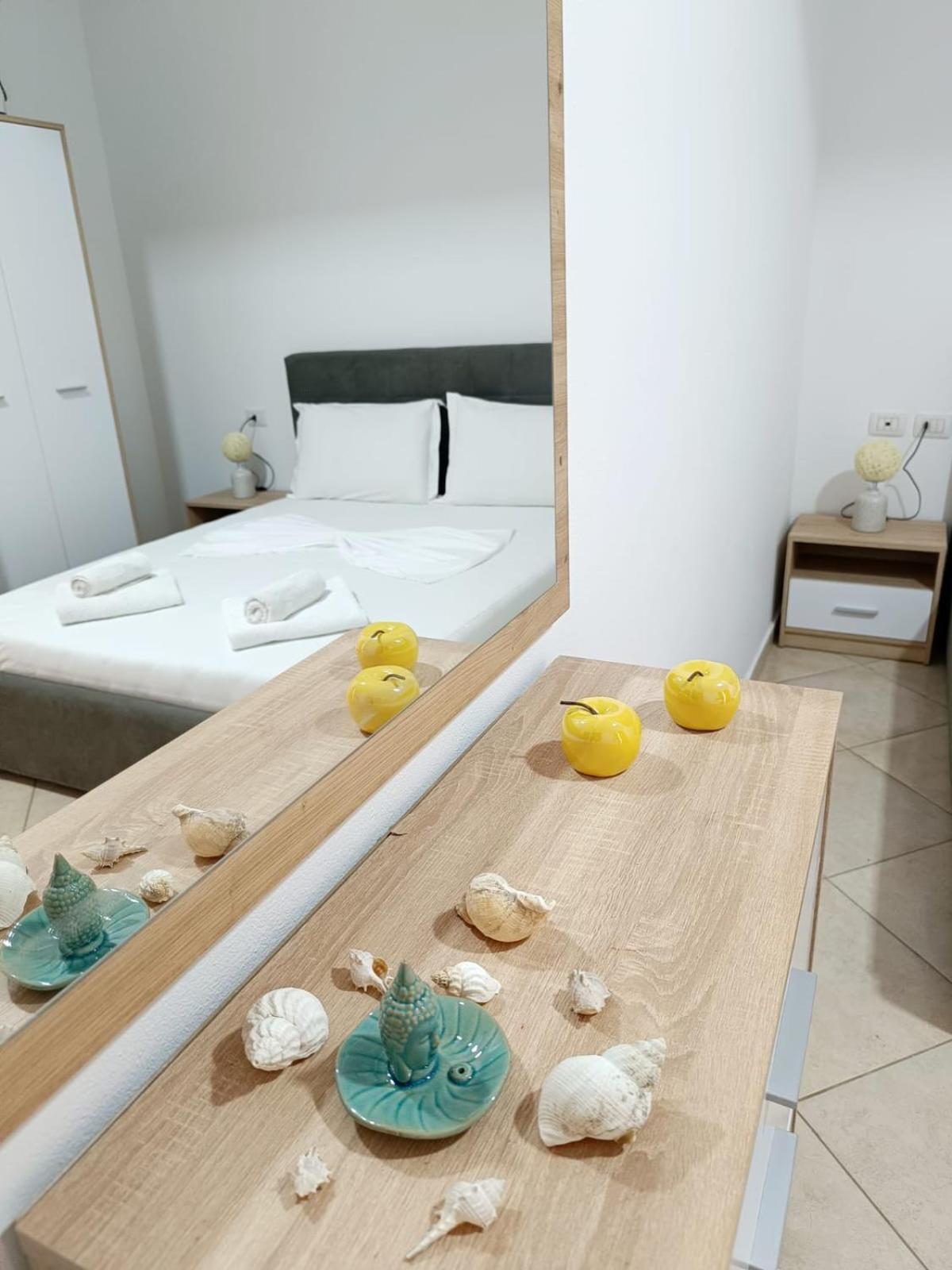 סרנדה Atlantis Apartments מראה חיצוני תמונה