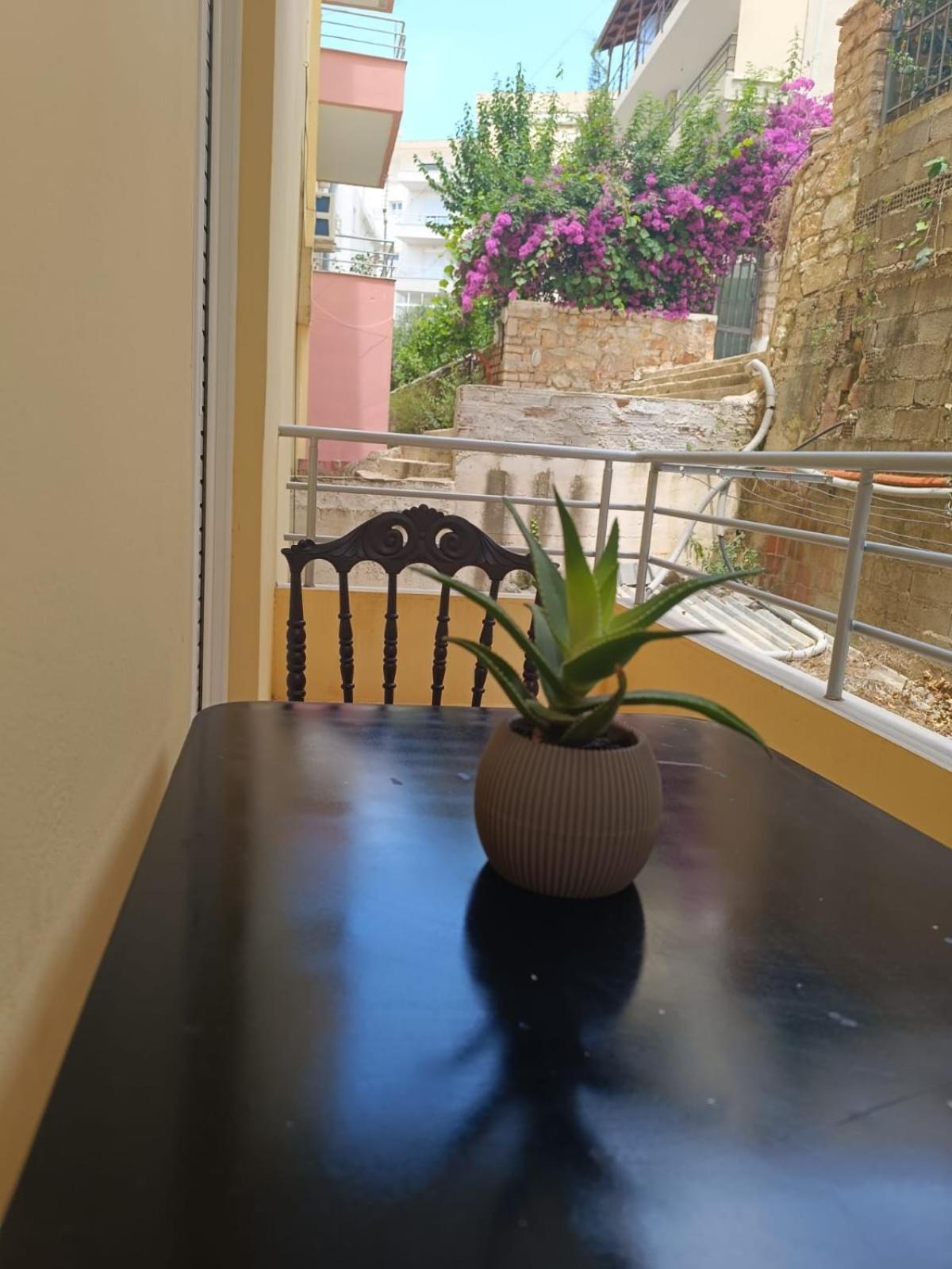 סרנדה Atlantis Apartments מראה חיצוני תמונה