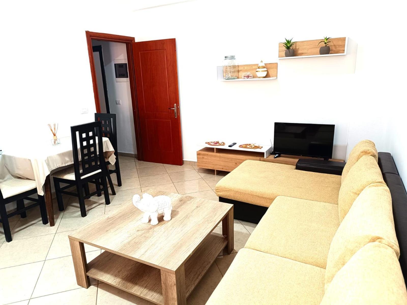 סרנדה Atlantis Apartments מראה חיצוני תמונה